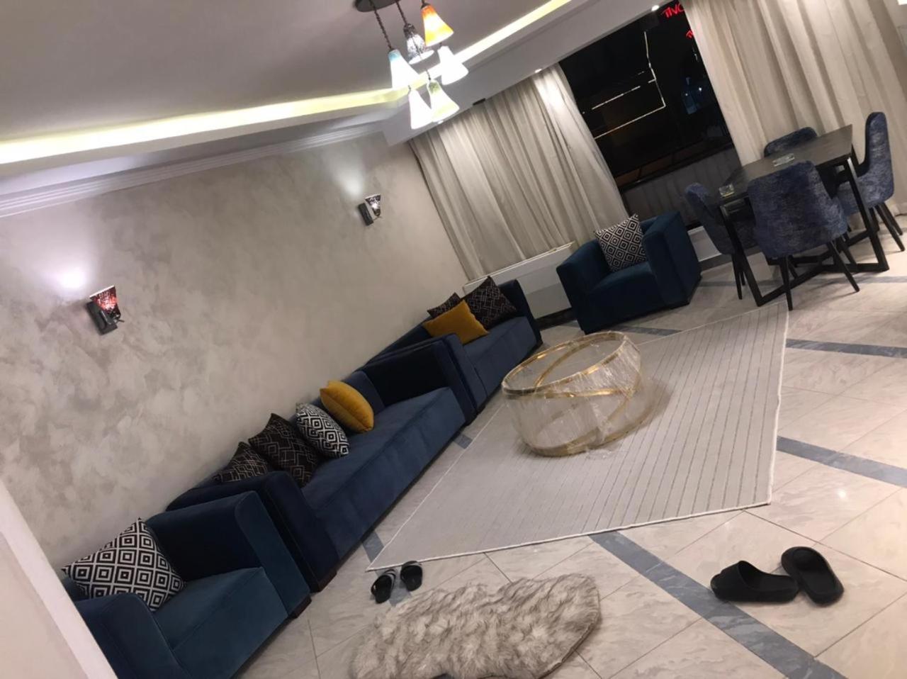 للايجار بجانب سيتي ستار Apartment *